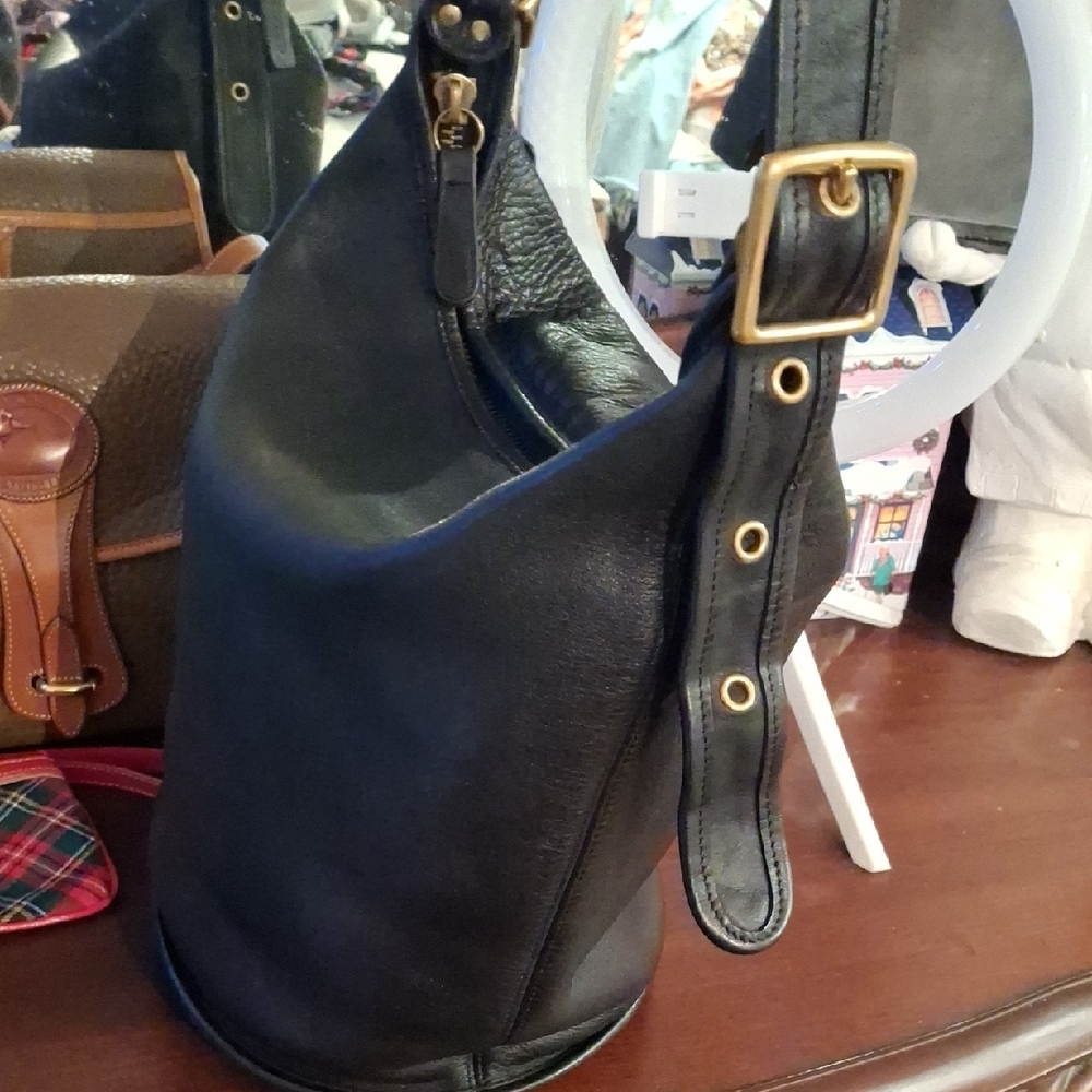 Vintage Coach Black Leather Hobo Bag - Picture 9 of 17